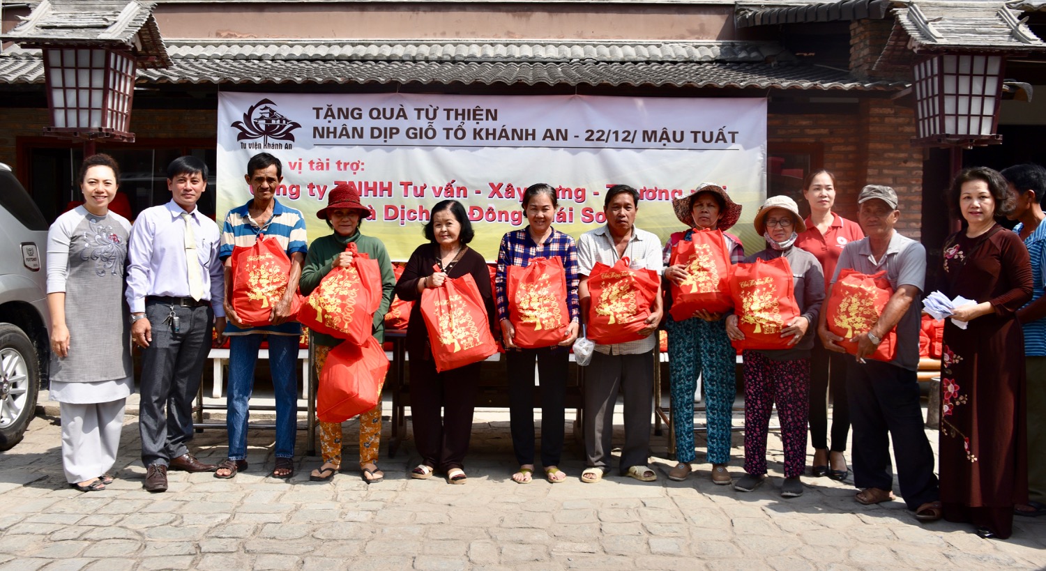 79E435D2 7BD0 4935 B51B E101D96AF1DA