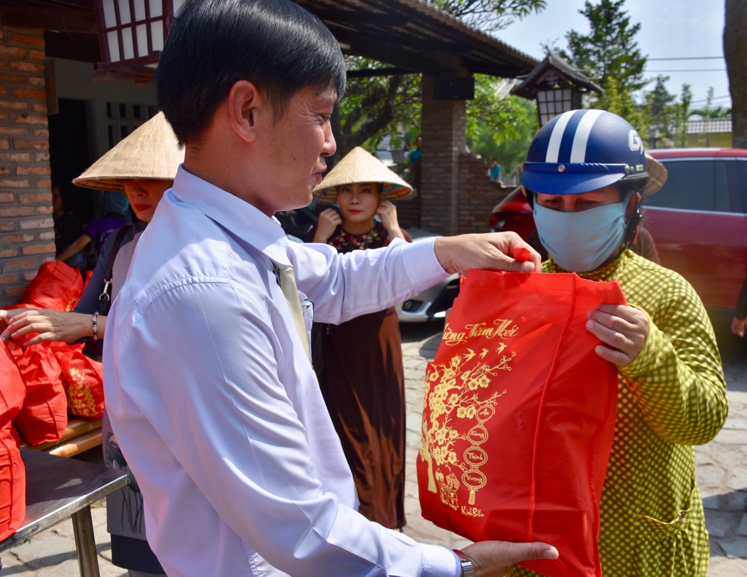 7FBC3188 63A9 4D19 B49A D0C57829D913