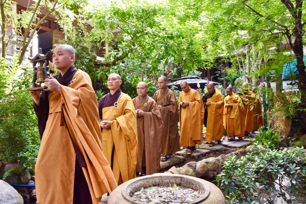 812329DC 08A5 477E A029 2DD5D9EFDADF