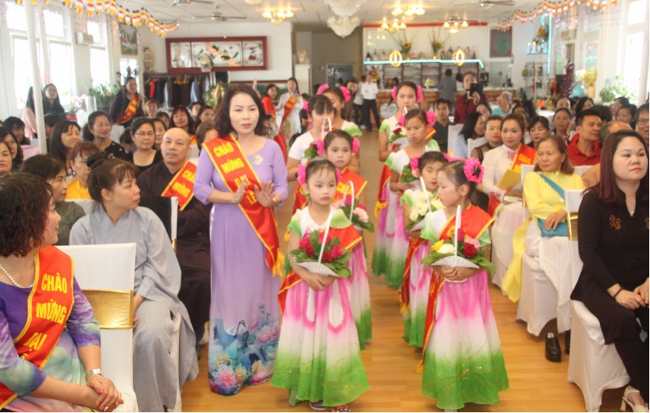 290925CF 18F0 4ACE A860 DB40E3B2025E