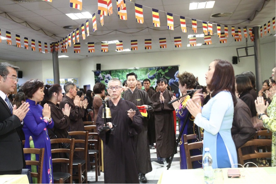 C5A33F4B F8FB 4713 B003 8C5BE05B1B62