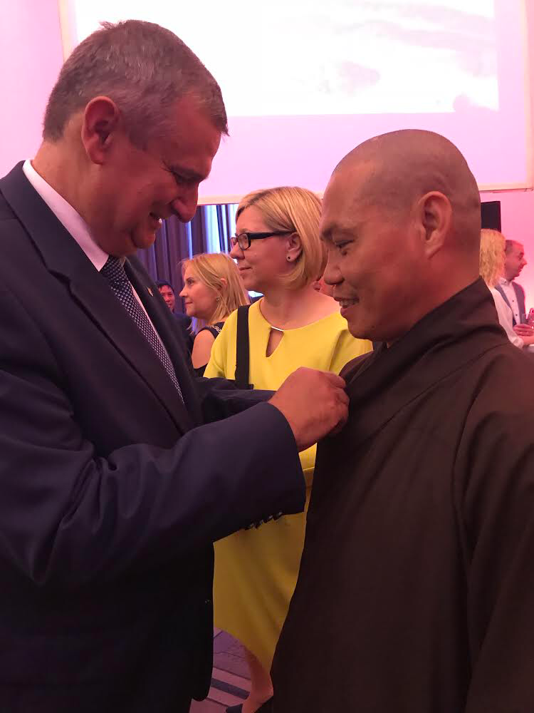 32A0C4BB 0E59 4F8C 9F56 19794314109D