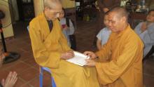 Phổ Tuệ soi muôn vạn nẻo, Viên Minh nhuần đượm non sông