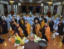 Thầy vẫn còn đó cho con