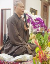 TIỆC TRÀ THÁNG NĂM